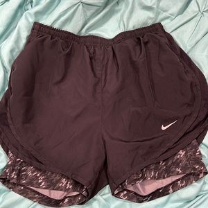 Woman Nike Shorts with built in tights